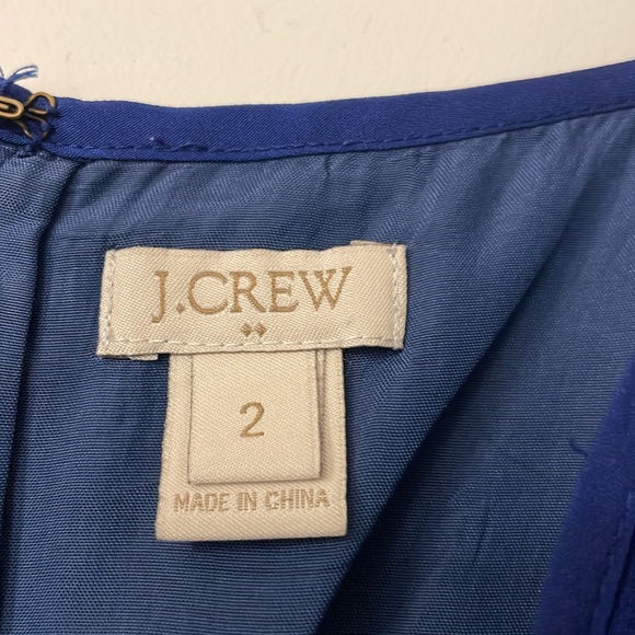 Women’s Dress - Picture 4 of 4